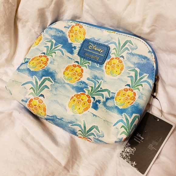 Disney loungefly Stitch (lilo & stitch) makeup bag - Picture 2 of 7
